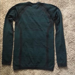 Lululemon Long Sleeve Shirt - Size 6